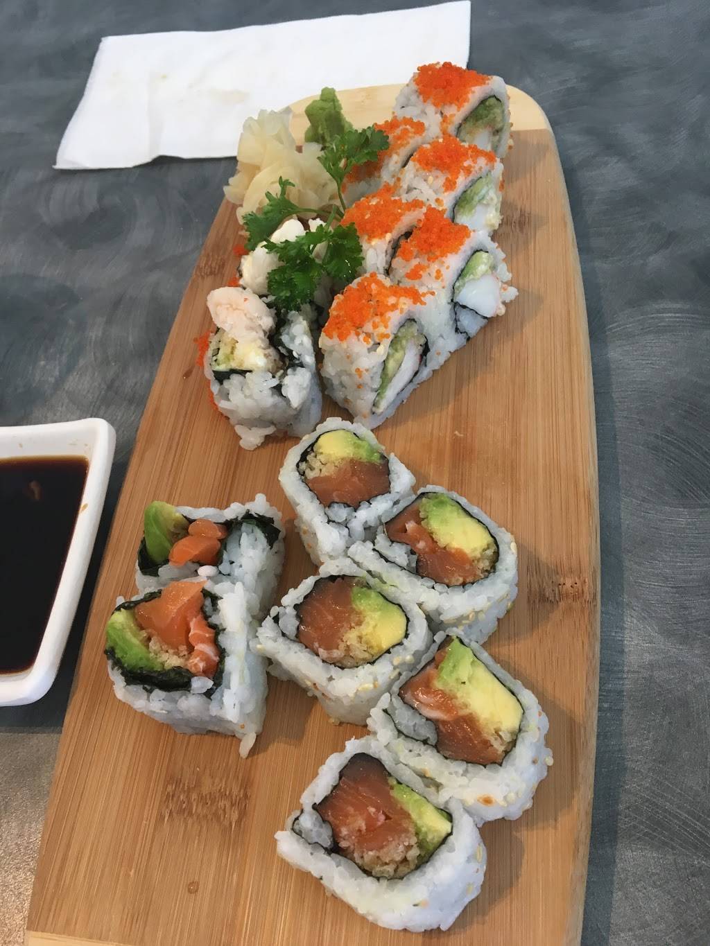Simon Sushi | restaurant | 3399 Lake Shore Blvd W, Etobicoke, ON M8W 1N2, Canada | 4169772828 OR +1 416-977-2828