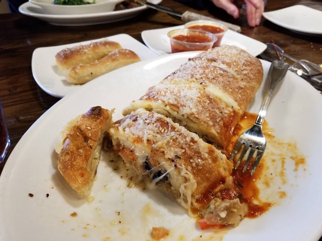 Red White and Brew | restaurant | 6740 E McDowell Rd #102, Mesa, AZ 85215, USA | 4808079393 OR +1 480-807-9393