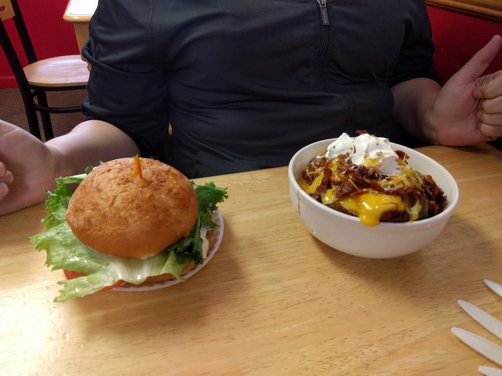 The Pretzel Hut | restaurant | 2224 Furnace Hills Pike, Newmanstown, PA 17073, USA | 7176274887 OR +1 717-627-4887