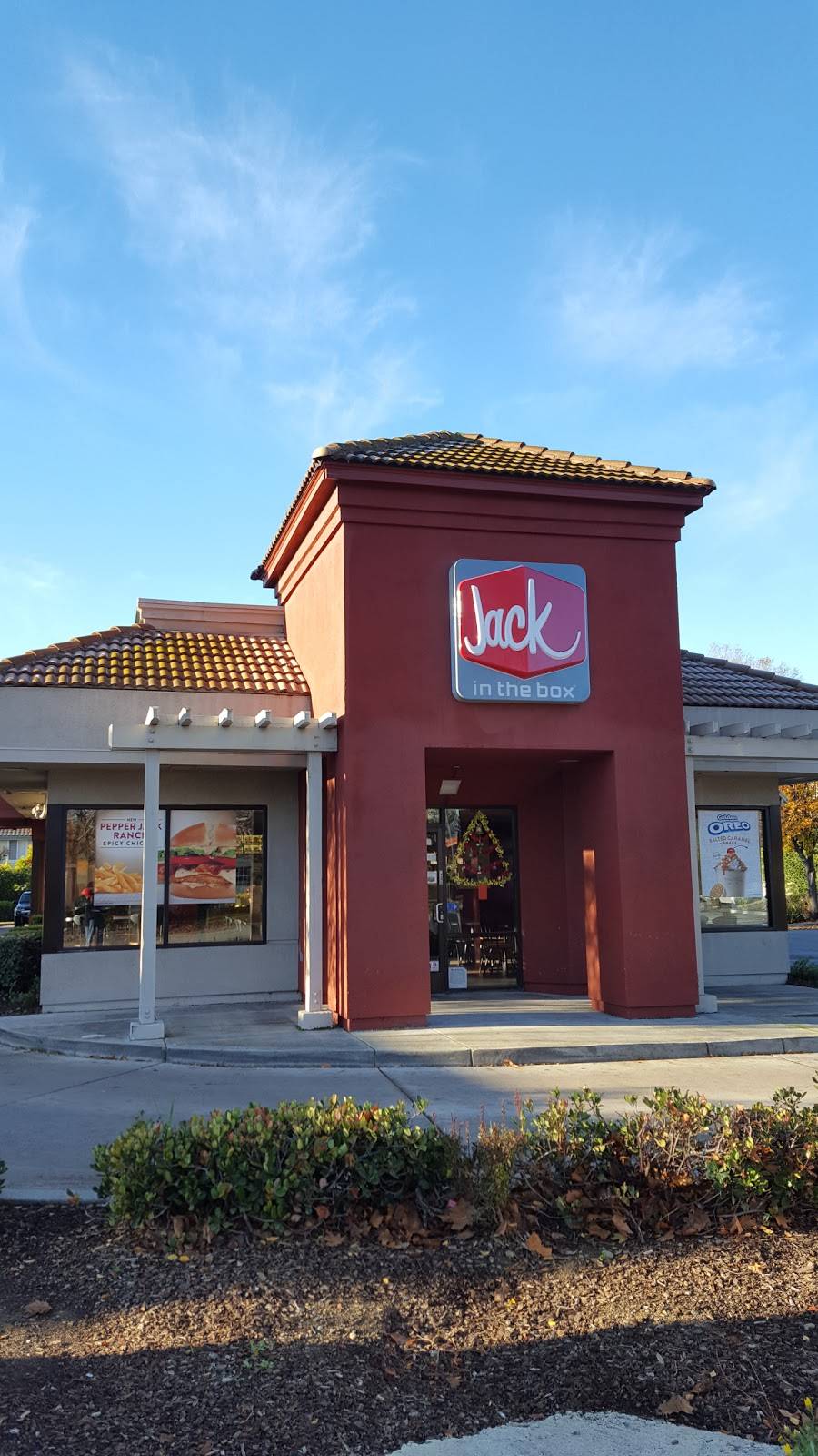 Jack in the Box | restaurant | 15855 Monterey Rd, Morgan Hill, CA 95037, USA | 4087789134 OR +1 408-778-9134