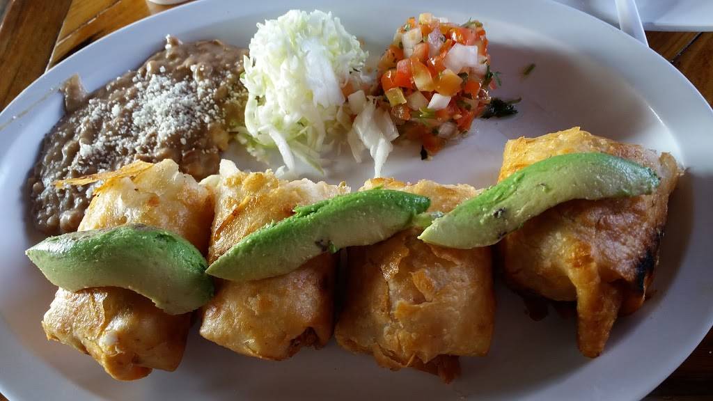 Mariscos Popotla Jr. | restaurant | Km. 30, Blvd. Popotla No. 3103, Hermenegildo Cuenca Diaz, 22710 Rosarito, B.C., Mexico | 016611002598 OR +52 661 100 2598