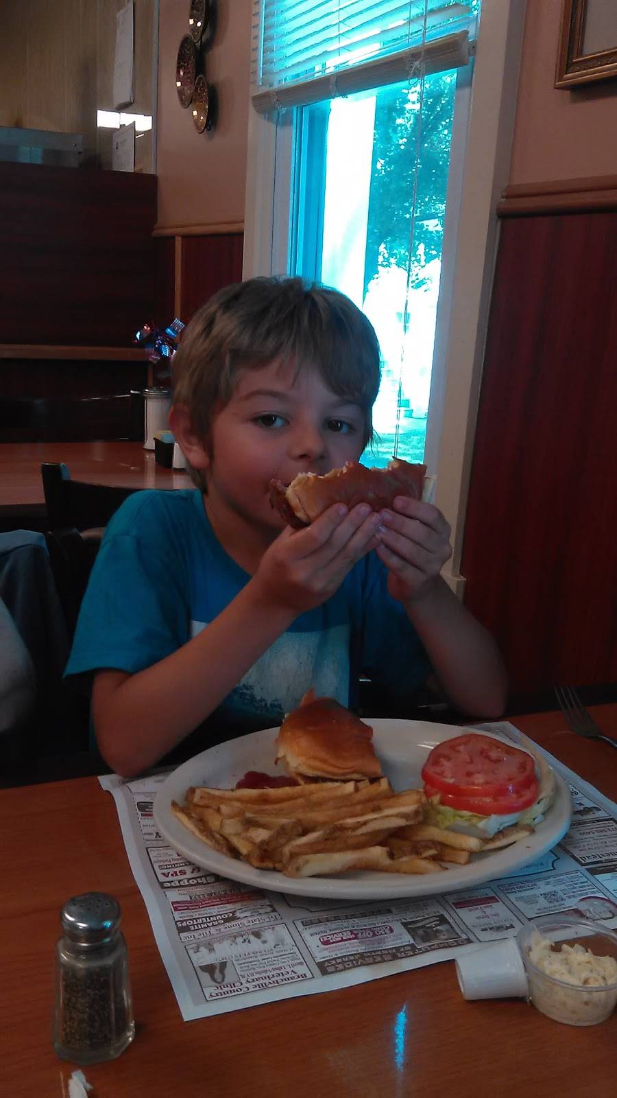 The Branchville Grill | restaurant | 1 Wantage Ave, Branchville, NJ 07826, USA | 9739482040 OR +1 973-948-2040