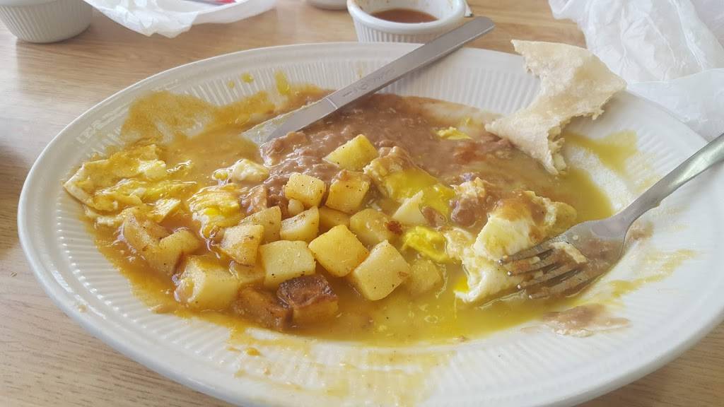 Marias Diner | restaurant | 3848 Main Ave, Groves, TX 77619, USA | 4099607777 OR +1 409-960-7777