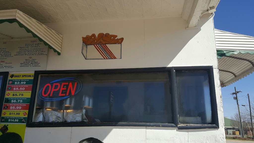 Blakely Chicken | restaurant | 186 N Main St, Blakely, GA 39823, USA | 2297234201 OR +1 229-723-4201