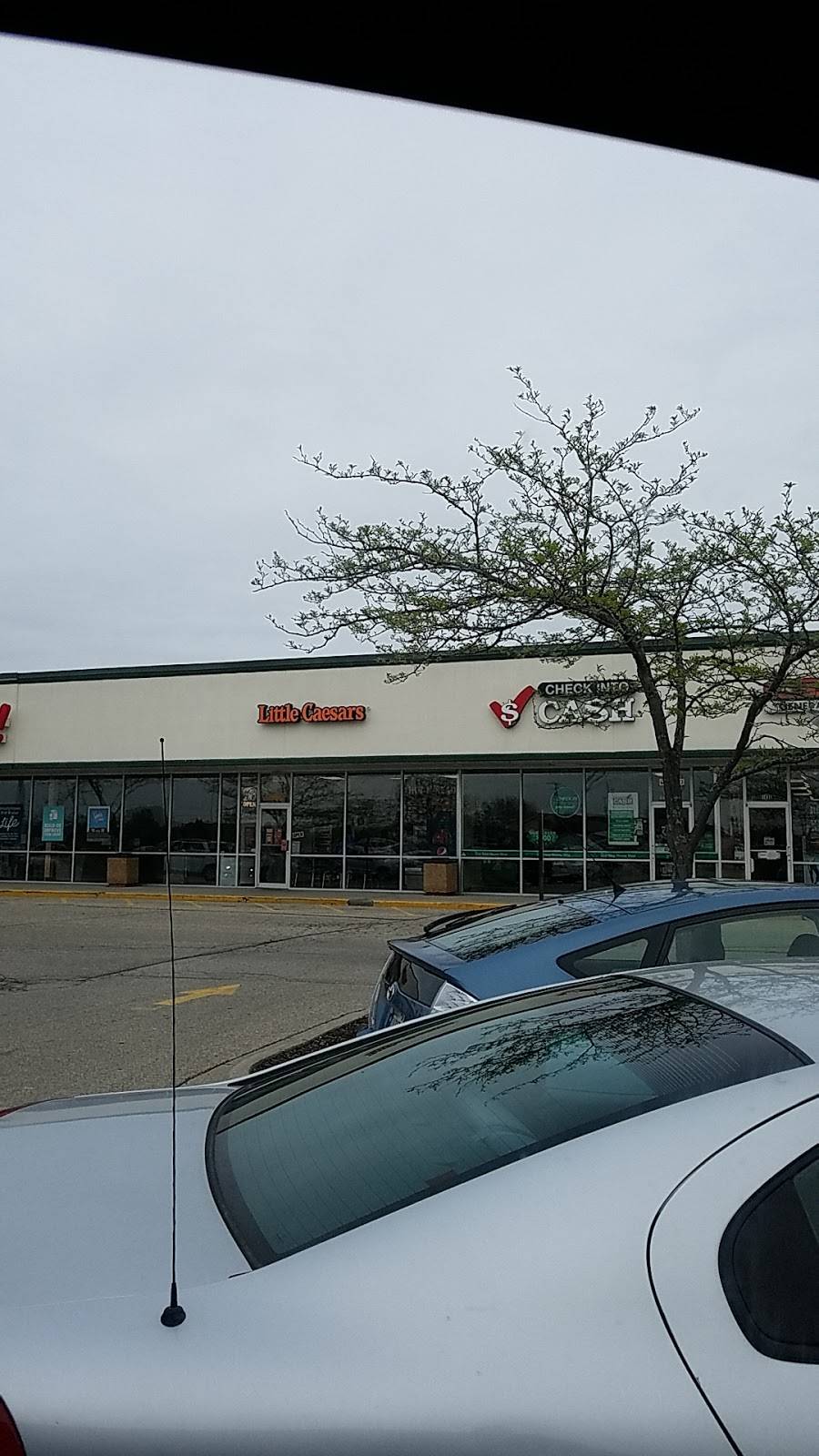 Little Caesars Pizza | meal takeaway | 1434 Geneva St, Delavan, WI 53115, USA | 2627287005 OR +1 262-728-7005