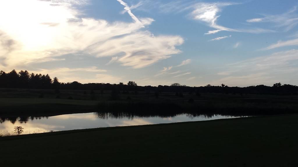 Metamora Fields Golf Club | restaurant | 801 W Progress St, Metamora, IL 61548, USA | 3093674000 OR +1 309-367-4000