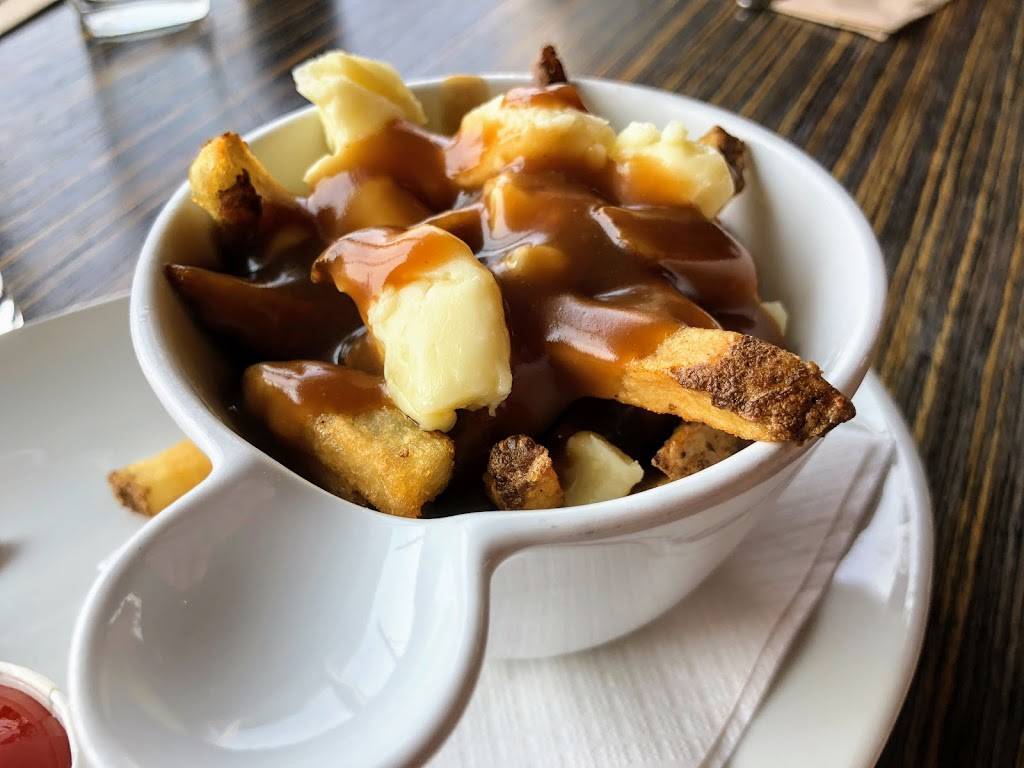 Restaurant Chez Victor | restaurant | 1300 Boulevard Guillaume-Couture, AT VICTOR, S PLACE, Saint-Romuald, QC G6W 5M6, Canada | 4188393409 OR +1 418-839-3409