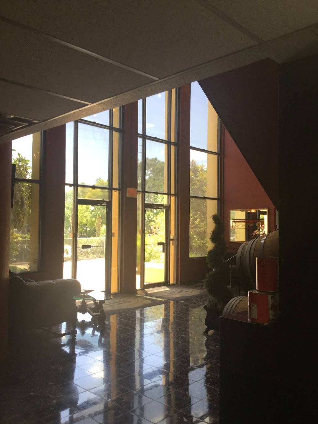 Bari Beef International | restaurant | Orlando, FL 32808, USA | 4072980560 OR +1 407-298-0560