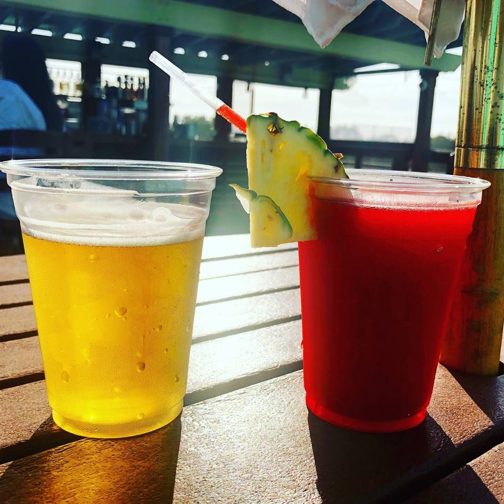 Salt Shack | restaurant | 100 Ocean Pkwy, Babylon, NY 11702, USA | 6314227222 OR +1 631-422-7222