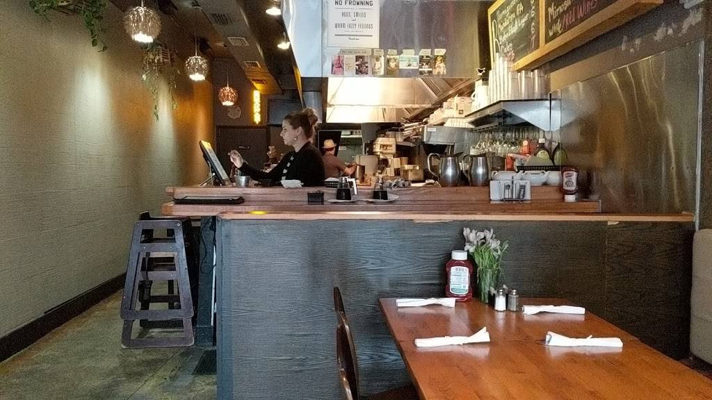 Joshs Deli | restaurant | 9517 Harding Ave, Surfside, FL 33154, USA | 3053978494 OR +1 305-397-8494