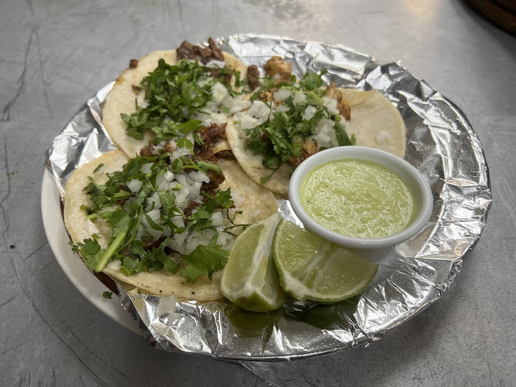 Delfinas Mexican Restaurant | restaurant | 3141 W 28th Ave, Pine Bluff, AR 71603, USA | 8705150876 OR +1 870-515-0876