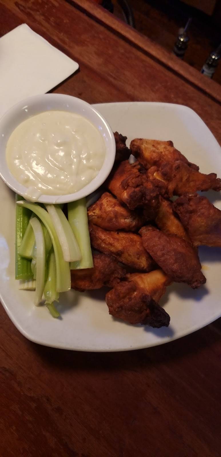 Eagle Brook Saloon | restaurant | 258 Dedham St, Norfolk, MA 02056, USA | 5083847312 OR +1 508-384-7312