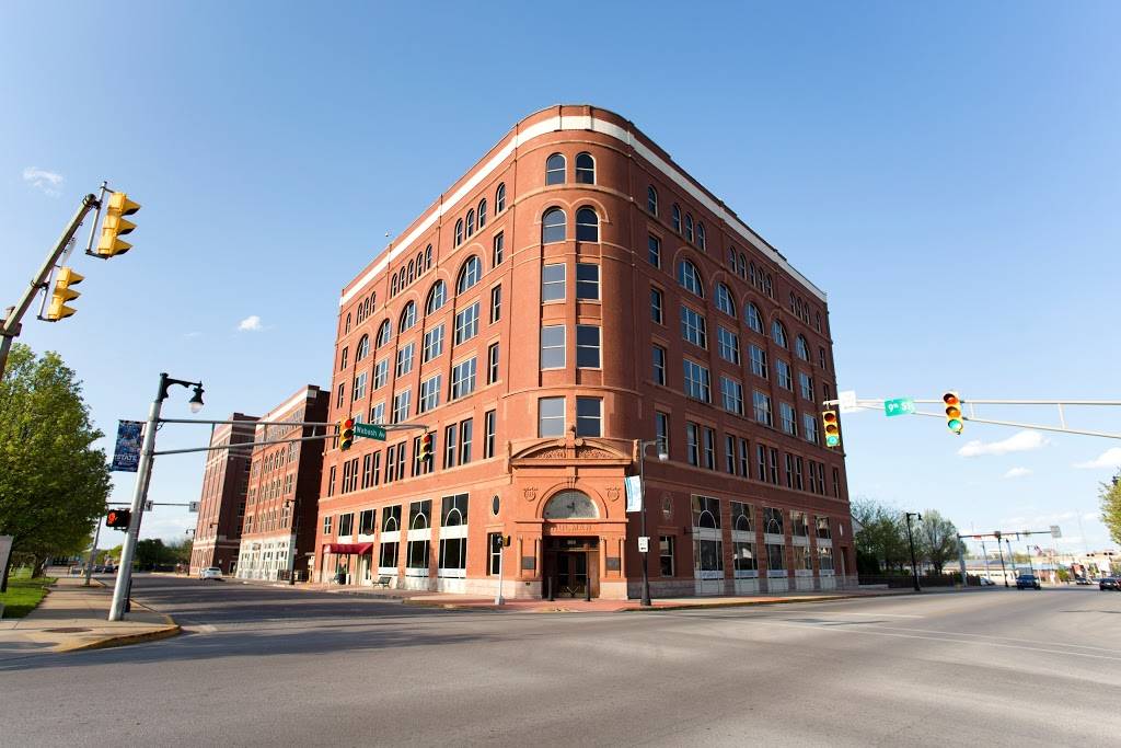 Clabber Girl Corporation | restaurant | 900 Wabash Ave, Terre Haute, IN 47807, USA | 8122329446 OR +1 812-232-9446