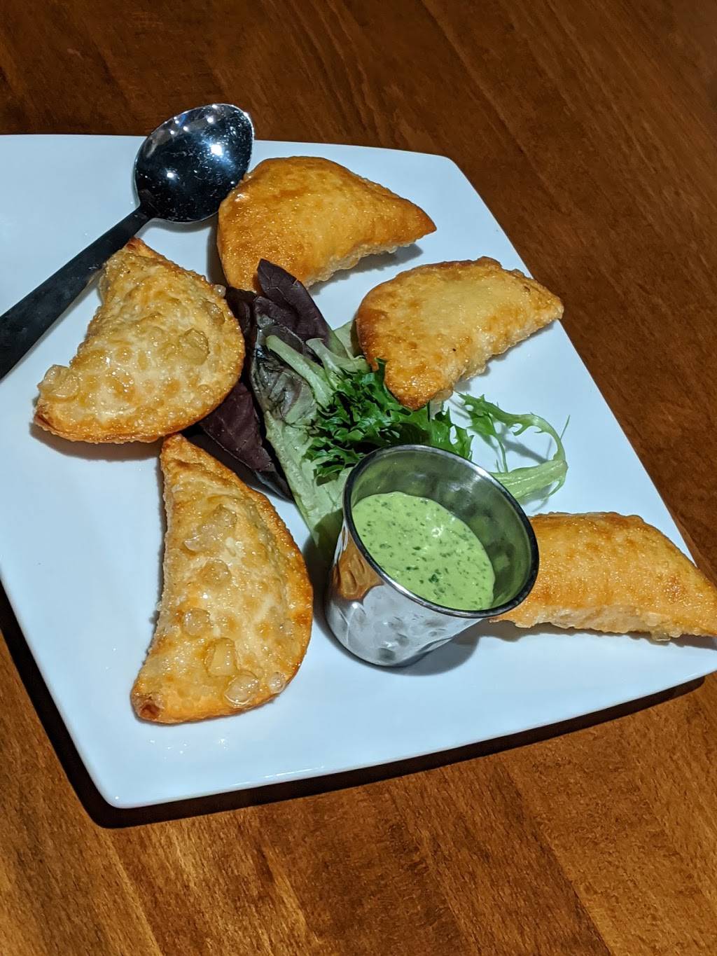 Combine, A Bass Street Restaurant | restaurant | 910 Bend Blvd Suite B, East Moline, IL 61244, USA | 3095245380 OR +1 309-524-5380