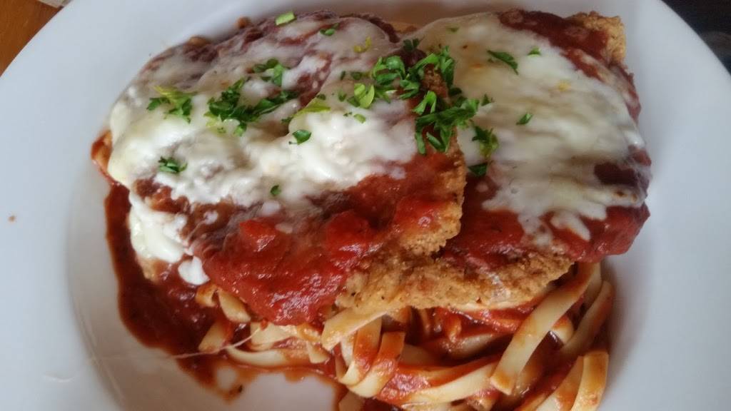 Applebees Grill + Bar | restaurant | 4700 4th St N, St. Petersburg, FL 33703, USA | 7275229400 OR +1 727-522-9400