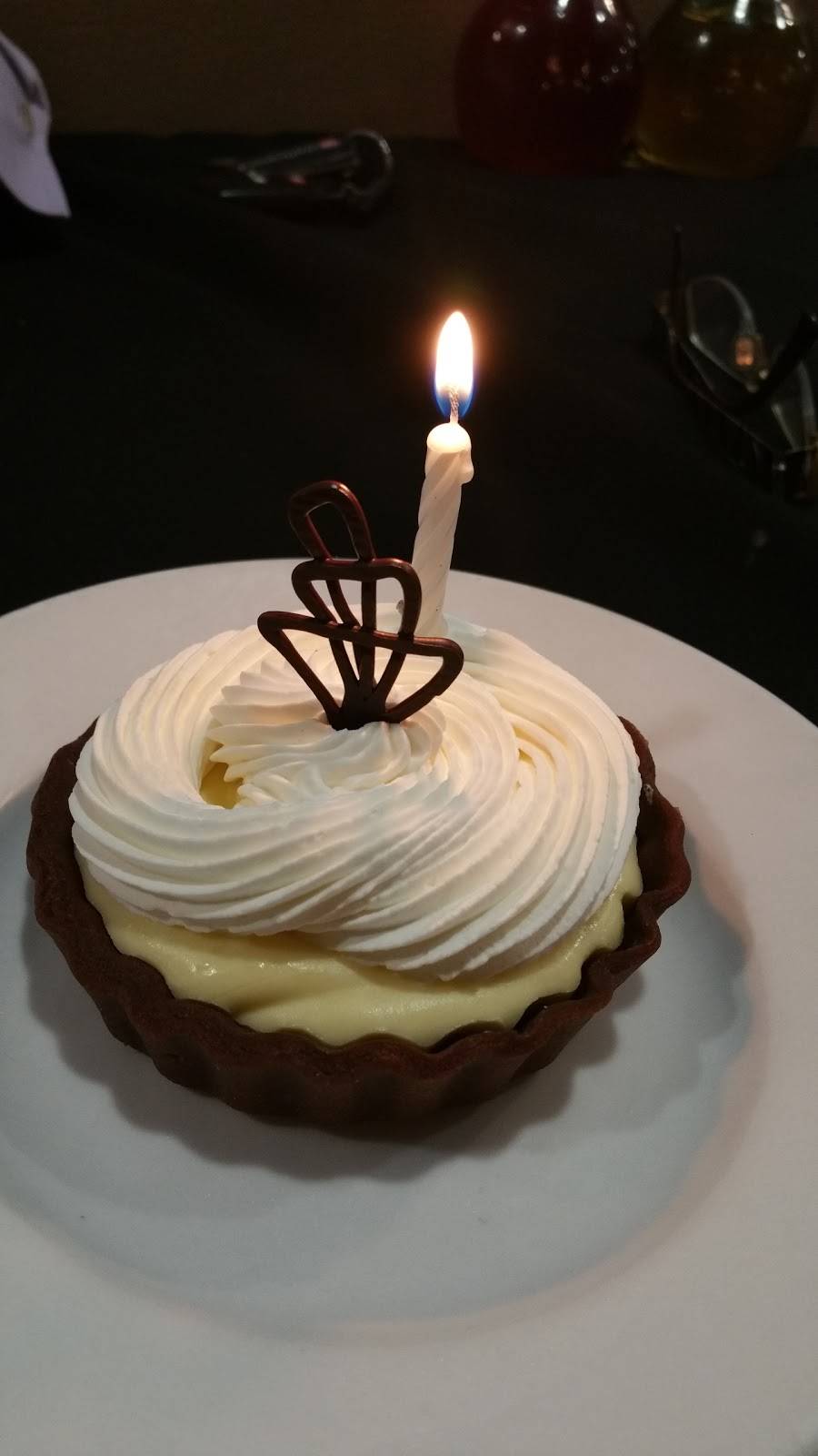 Prime 10 | restaurant | 15600 W 10 Mile Rd #17, Southfield, MI 48075, USA | 2483277344 OR +1 248-327-7344