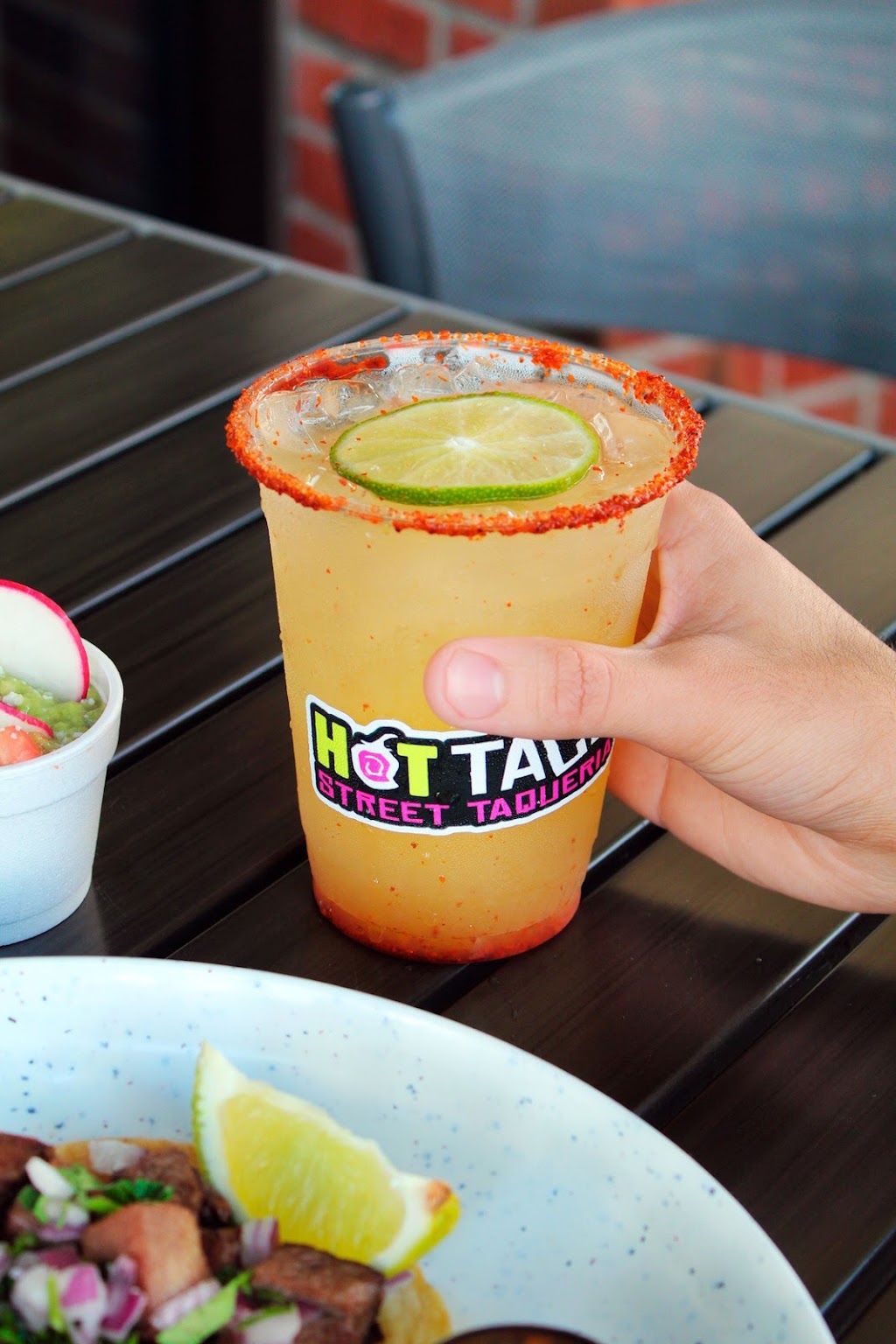 Hot Taco Street Taqueria | restaurant | 9680 Narcoossee Rd #103, Orlando, FL 32827, USA | 4074408666 OR +1 407-440-8666