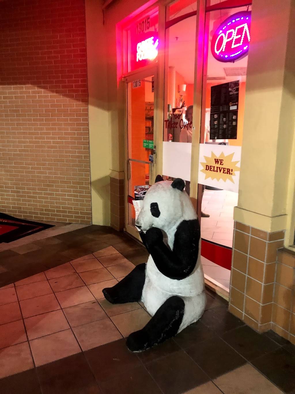 Takee Outee of Briar Bay | meal delivery | 13015 SW 89th Pl, Miami, FL 33176, USA | 3052338885 OR +1 305-233-8885