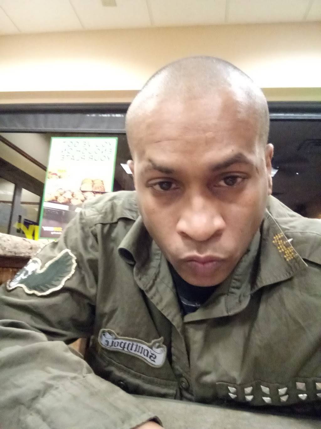 Subway | restaurant | 101 W Main St, Apopka, FL 32703, USA | 4078801131 OR +1 407-880-1131