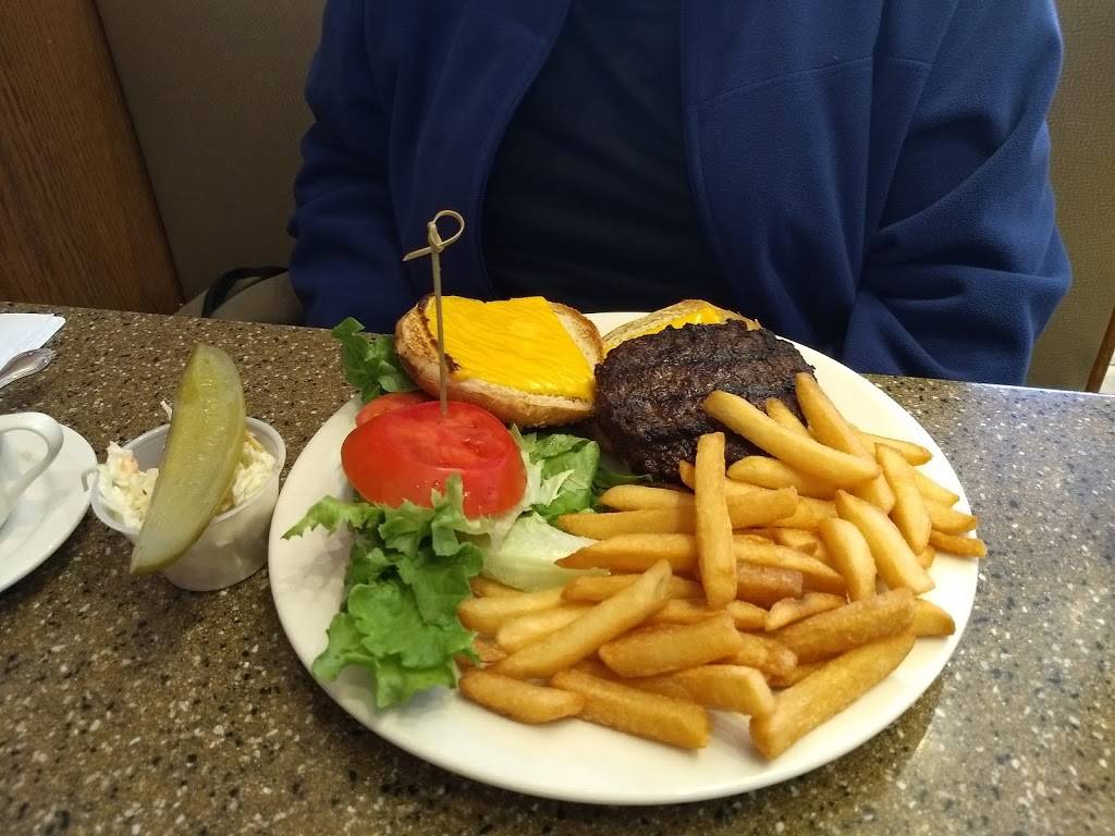 Gracie Mews Diner | meal takeaway | 1550 1st Avenue, New York, NY 10028, USA | 2128612290 OR +1 212-861-2290