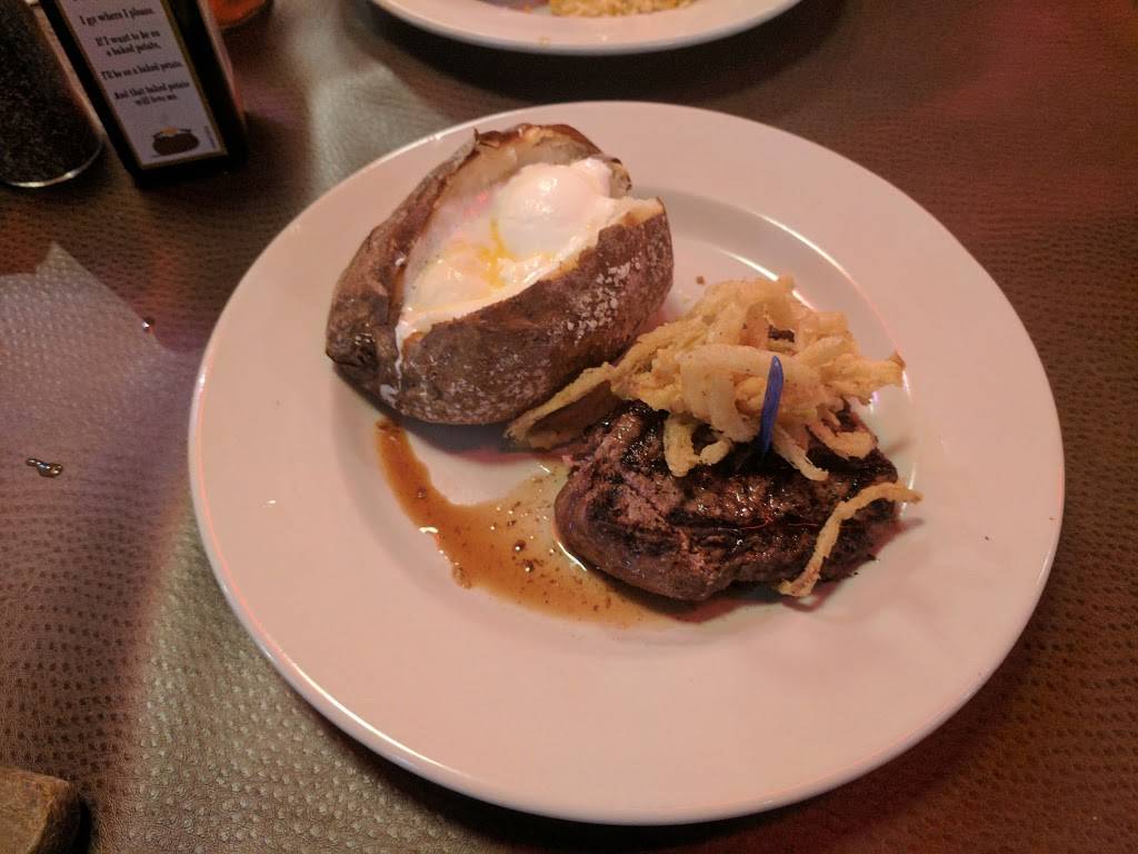 Logans Roadhouse | restaurant | 17065 Mercantile Blvd, Noblesville, IN 46060, USA | 3177763901 OR +1 317-776-3901