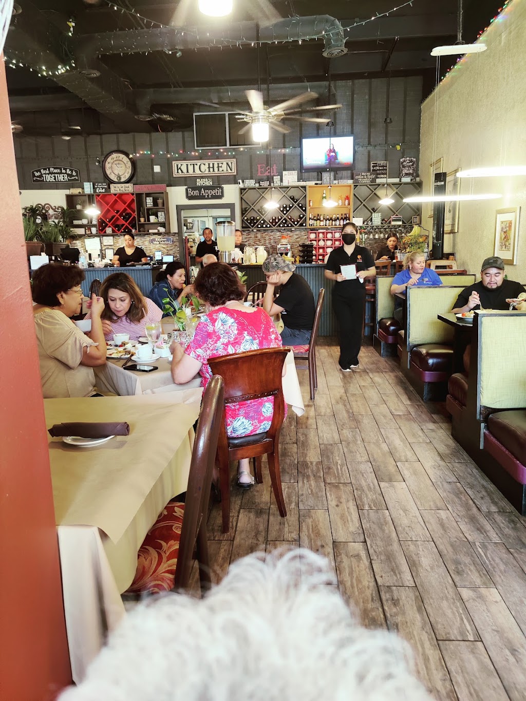 The Griffin Grill | restaurant | 1906 E Griffin Pkwy, Mission, TX 78572, USA | 9566007183 OR +1 956-600-7183