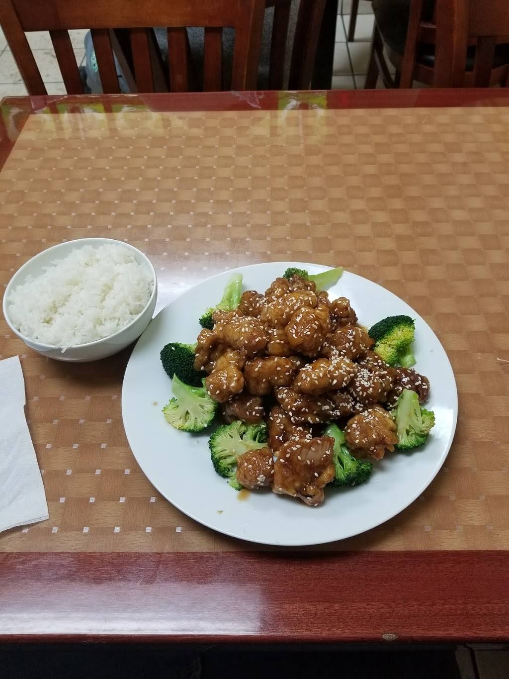 China Moon | restaurant | 2929 Dupont Ave S, Minneapolis, MN 55408, USA | 6128231888 OR +1 612-823-1888