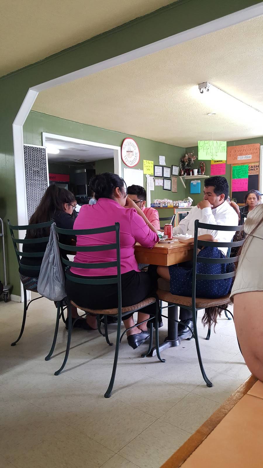 Taqueria Rivera | restaurant | 1746 W Poplar St, San Antonio, TX 78207, USA | 2107360502 OR +1 210-736-0502