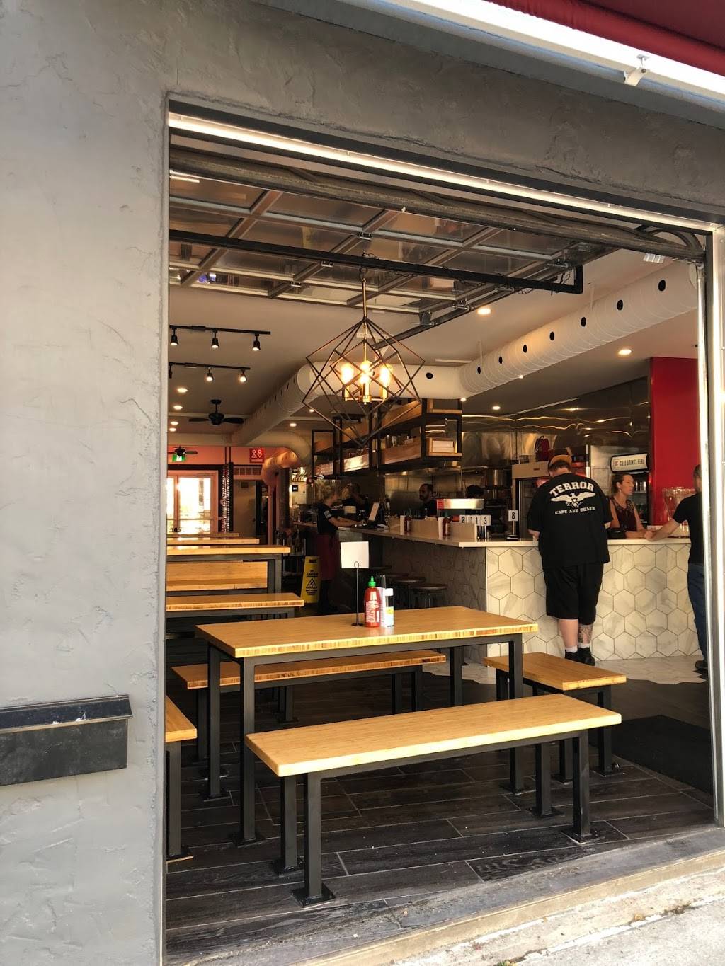 Hop Bop Noodle Shop | restaurant | 210 Main St S, Newmarket, ON L3Y 3Z3, Canada | 9052358279 OR +1 905-235-8279