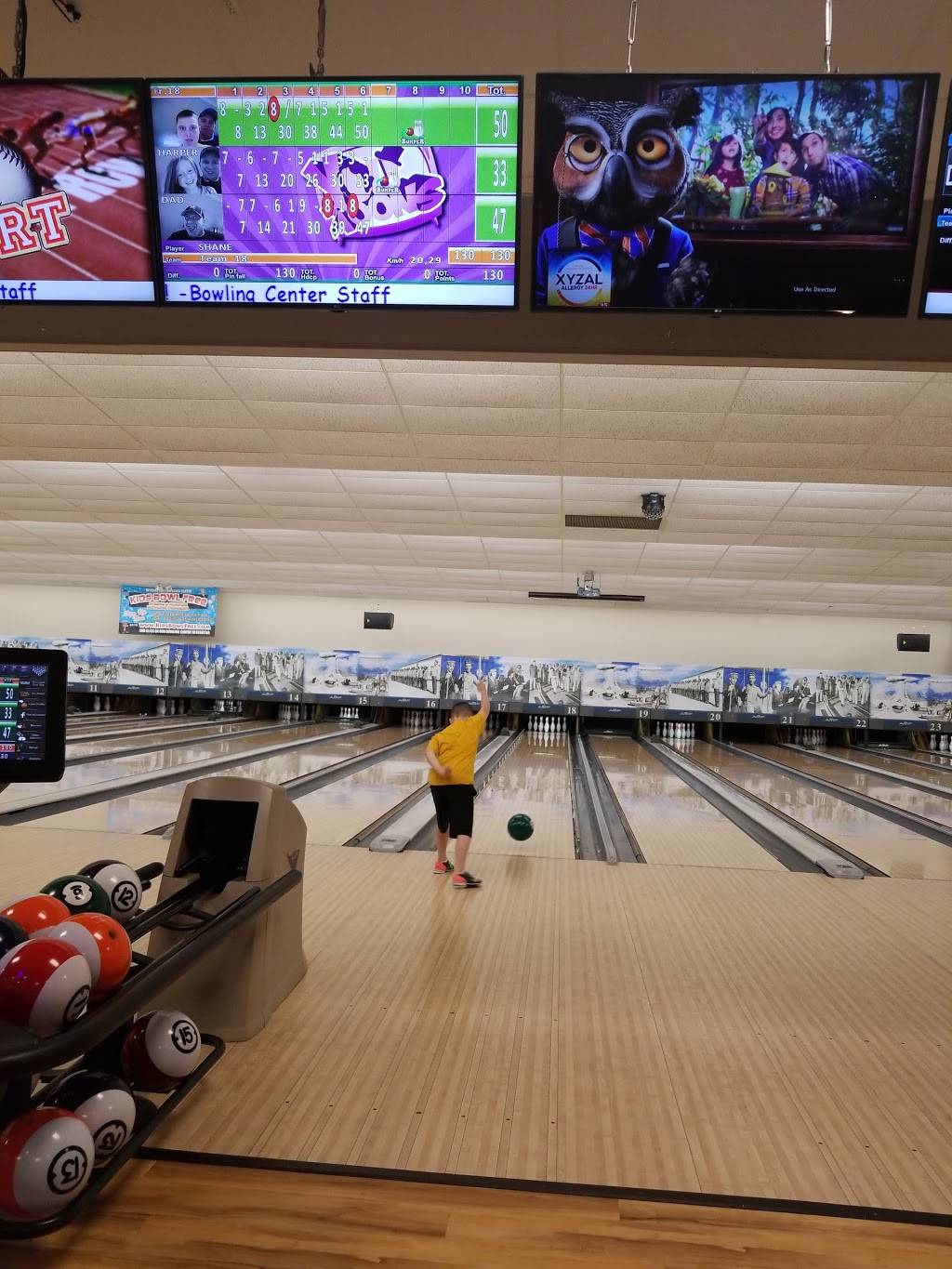 Stars and Strikes Bowling Center | restaurant | 311 W Martin St #1934, Scott AFB, IL 62225, USA | 6182564054 OR +1 618-256-4054