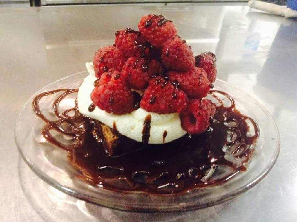 Waterside Bar & Grill | restaurant | 1342 Lone Pine Ln, Amery, WI 54001, USA | 7152685005 OR +1 715-268-5005