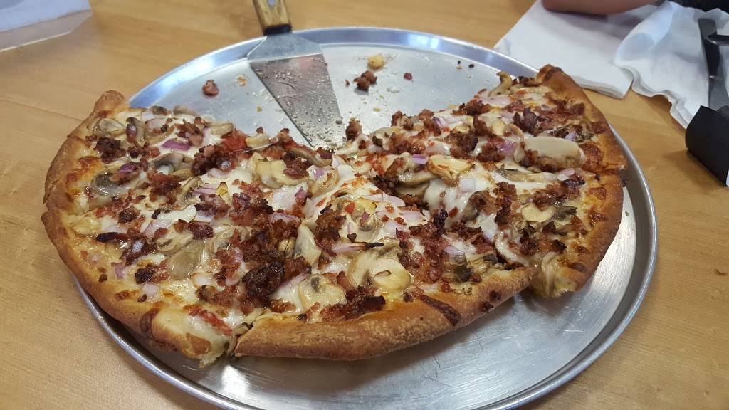 FATBOB Pizza | restaurant | 1739 Pearl Rd, Brunswick, OH 44212, USA | 3302735455 OR +1 330-273-5455