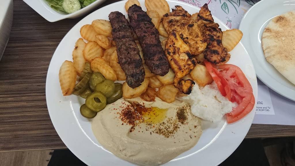 Lylac | restaurant | 1625 Boulevard Marcel-Laurin, Saint-Laurent, QC H4R 0B7, Canada | 5145075327 OR +1 514-507-5327