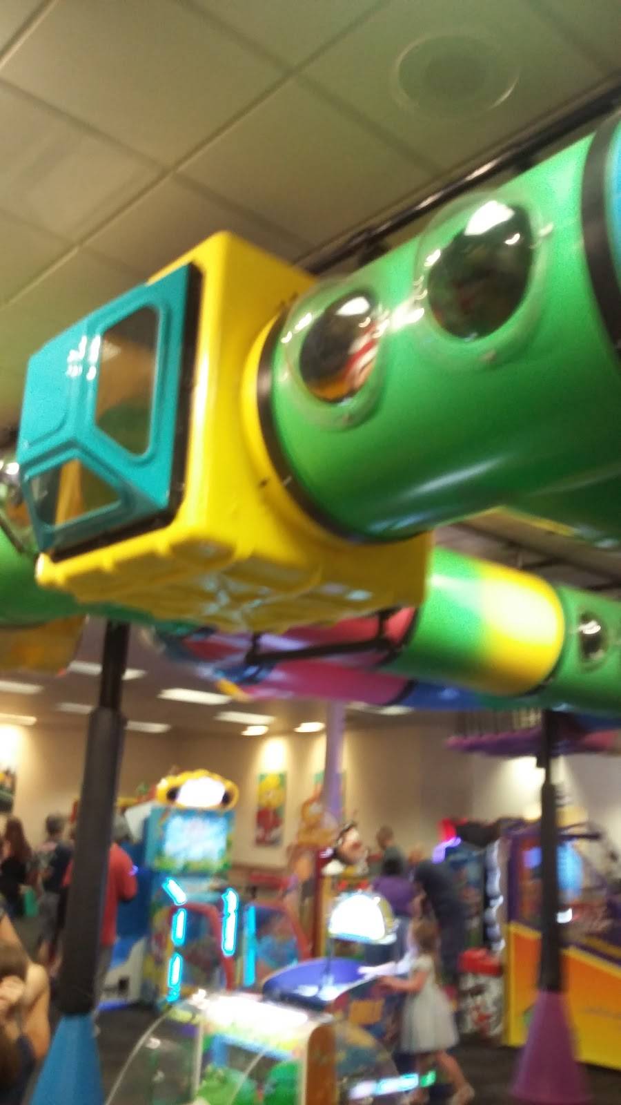 Chuck E. Cheese | restaurant | 1525 S Willow St, Manchester, NH 03103, USA | 6036224488 OR +1 603-622-4488