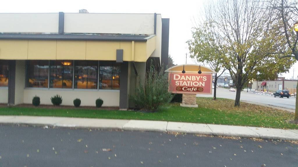 Danbys Station | restaurant | 750 Roosevelt Rd, Glen Ellyn, IL 60137, USA | 6307903268 OR +1 630-790-3268