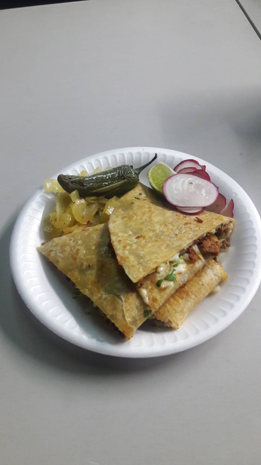 Tacos El Jarocho Veracruzano | restaurant | 1430 S New Braunfels Ave, San Antonio, TX 78210, USA | 2108527930 OR +1 210-852-7930