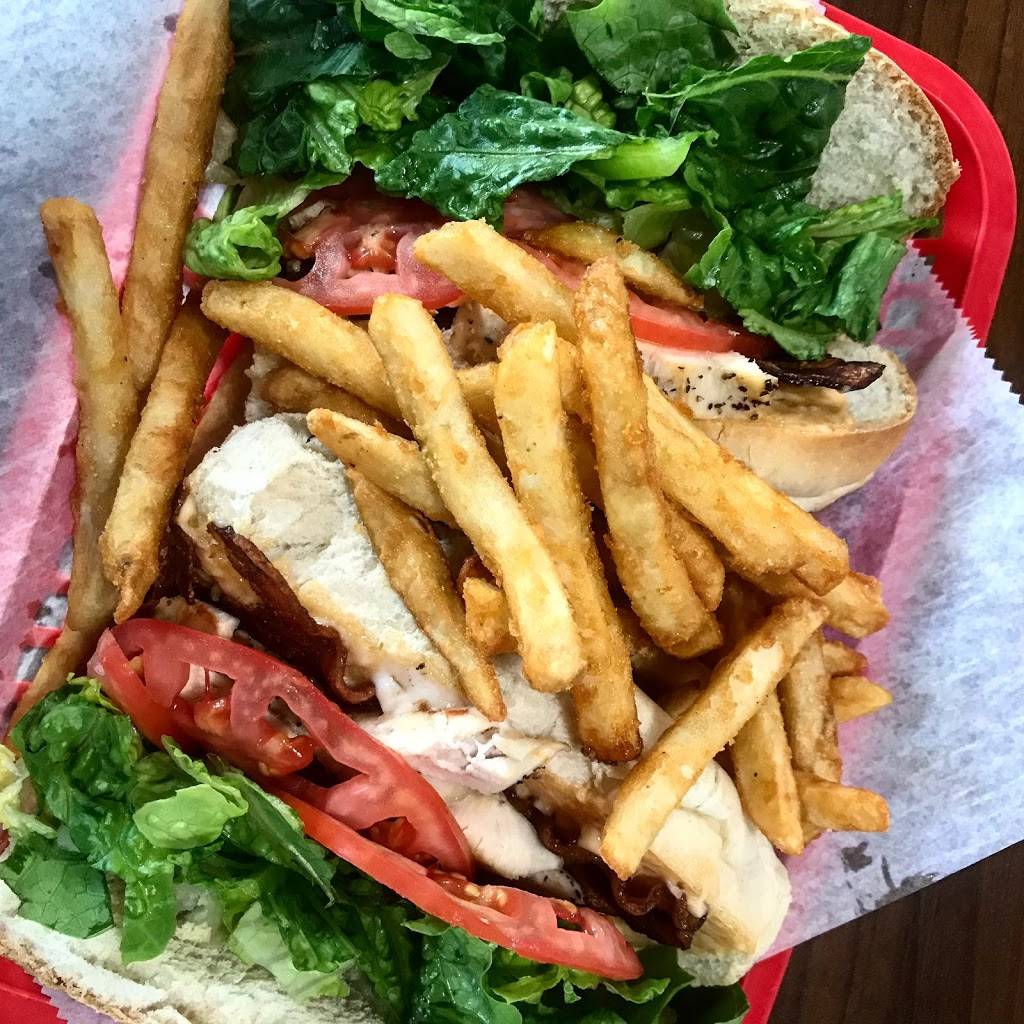 Island Deli | meal takeaway | 231 Old Tower Hill Rd, Wakefield, RI 02879, USA | 4012840636 OR +1 401-284-0636