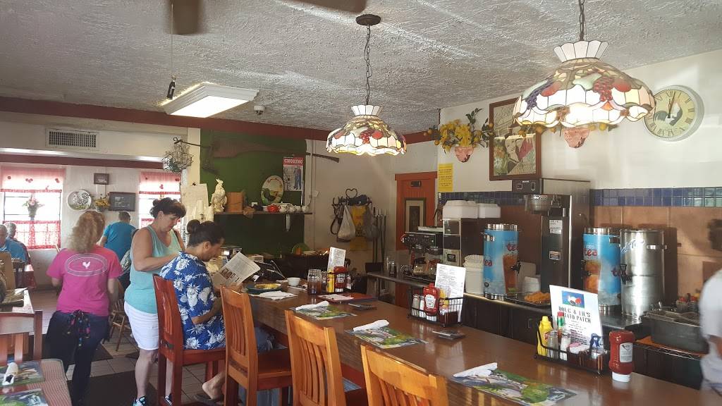 Doug & Lils Potato Patch | restaurant | 635 S Woodland Blvd, DeLand, FL 32720, USA | 3867348181 OR +1 386-734-8181