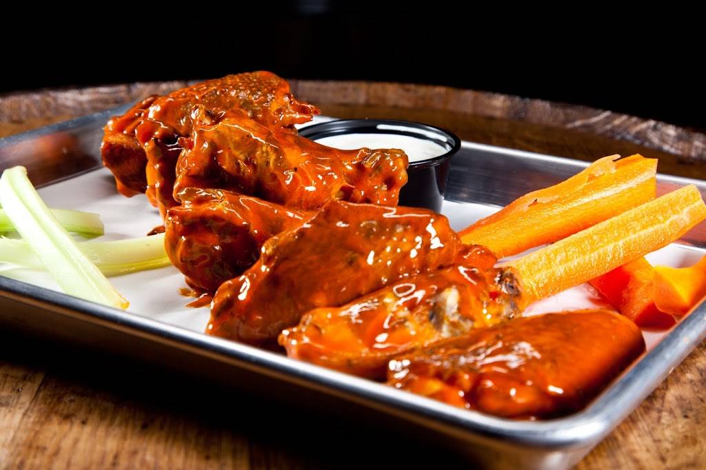 Red Arrow Tap Room - Elmhurst | restaurant | 111 E 1st St, Elmhurst, IL 60126, USA | 6305011322 OR +1 630-501-1322