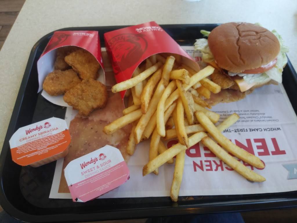 Wendys | restaurant | 960 W El Norte, Escondido, CA 92026, USA | 7604898075 OR +1 760-489-8075