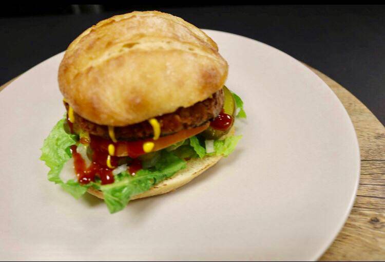 FGF Vegan | restaurant | 8 Midtown Dr, Oshawa, ON L1J 3Z7, Canada | 9057230449 OR +1 905-723-0449