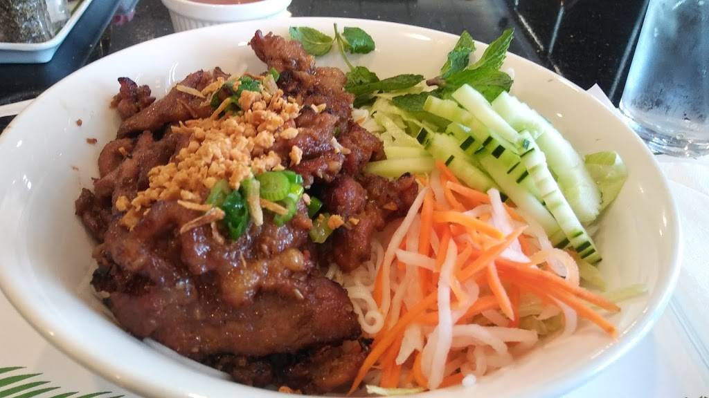 Ha Long Bay II | restaurant | 10500 Ulmerton Rd, Largo, FL 33771, USA | 7273033233 OR +1 727-303-3233