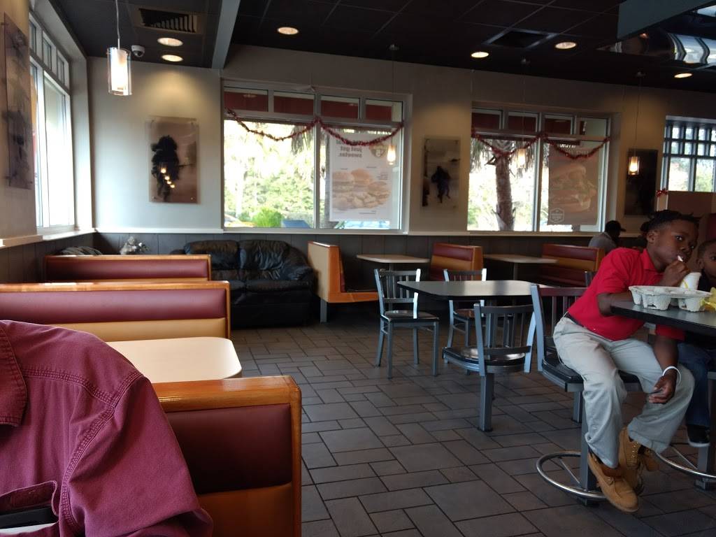 McDonalds | cafe | 850 Parris Island Gateway, Port Royal, SC 29906, USA | 8435248500 OR +1 843-524-8500