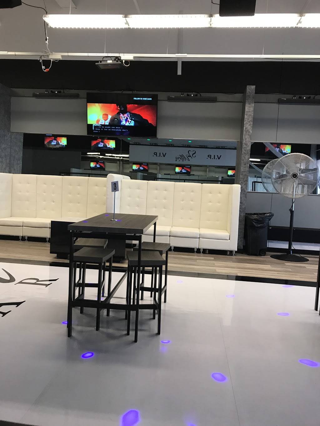 S2 Ultra Bar | night club | 13053 S Ashland Ave, Calumet Park, IL 60827, USA | 7086313242 OR +1 708-631-3242