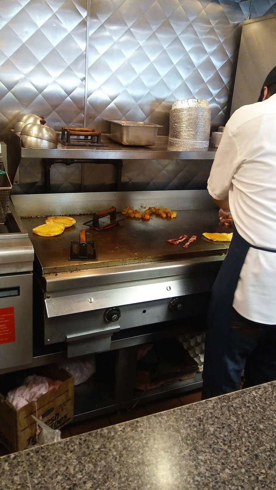 Jumbo Hamburgers | restaurant | 274 W 145th St, New York, NY 10039, USA | 2124915444 OR +1 212-491-5444