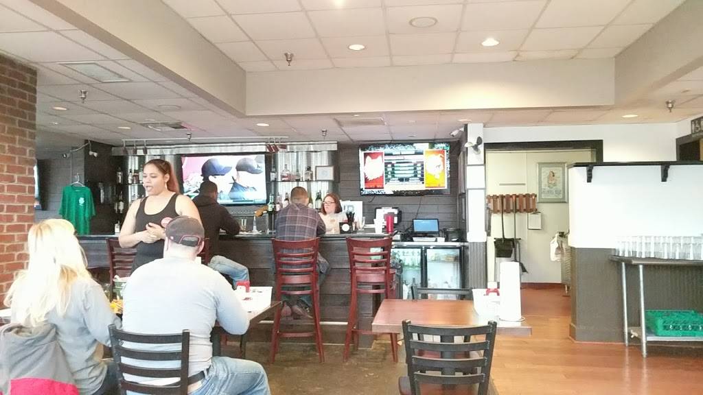 Fattys Taphouse | restaurant | 225 Garrisonville Rd, Stafford, VA 22554, USA | 5406581987 OR +1 540-658-1987