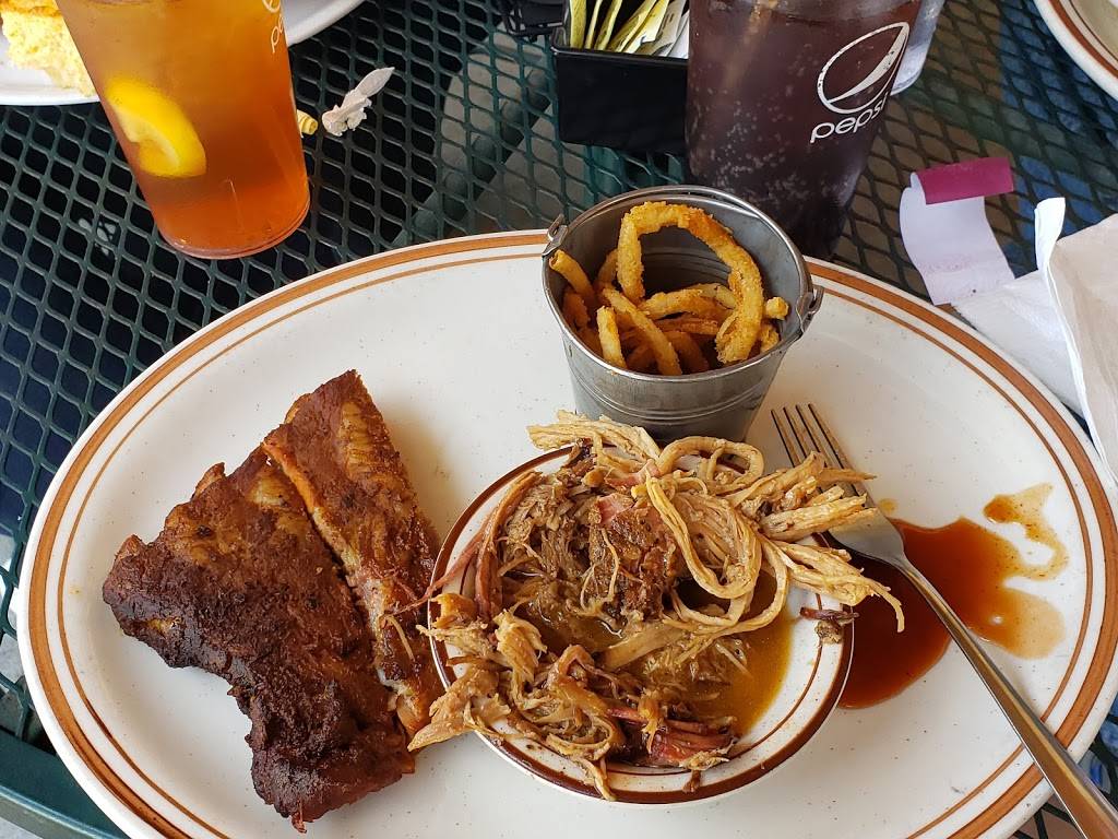 Flat Rock Wood Room | restaurant | 1501 Greenville Hwy, Hendersonville, NC 28792, USA | 8284351391 OR +1 828-435-1391