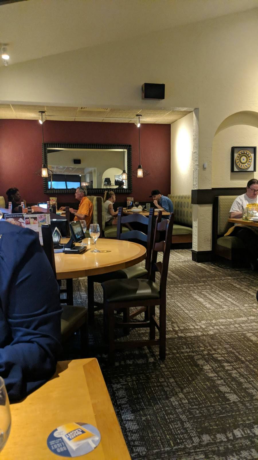 Olive Garden Italian Restaurant | meal takeaway | 527 Clairton Blvd, Pleasant Hills, PA 15236, USA | 4126535897 OR +1 412-653-5897