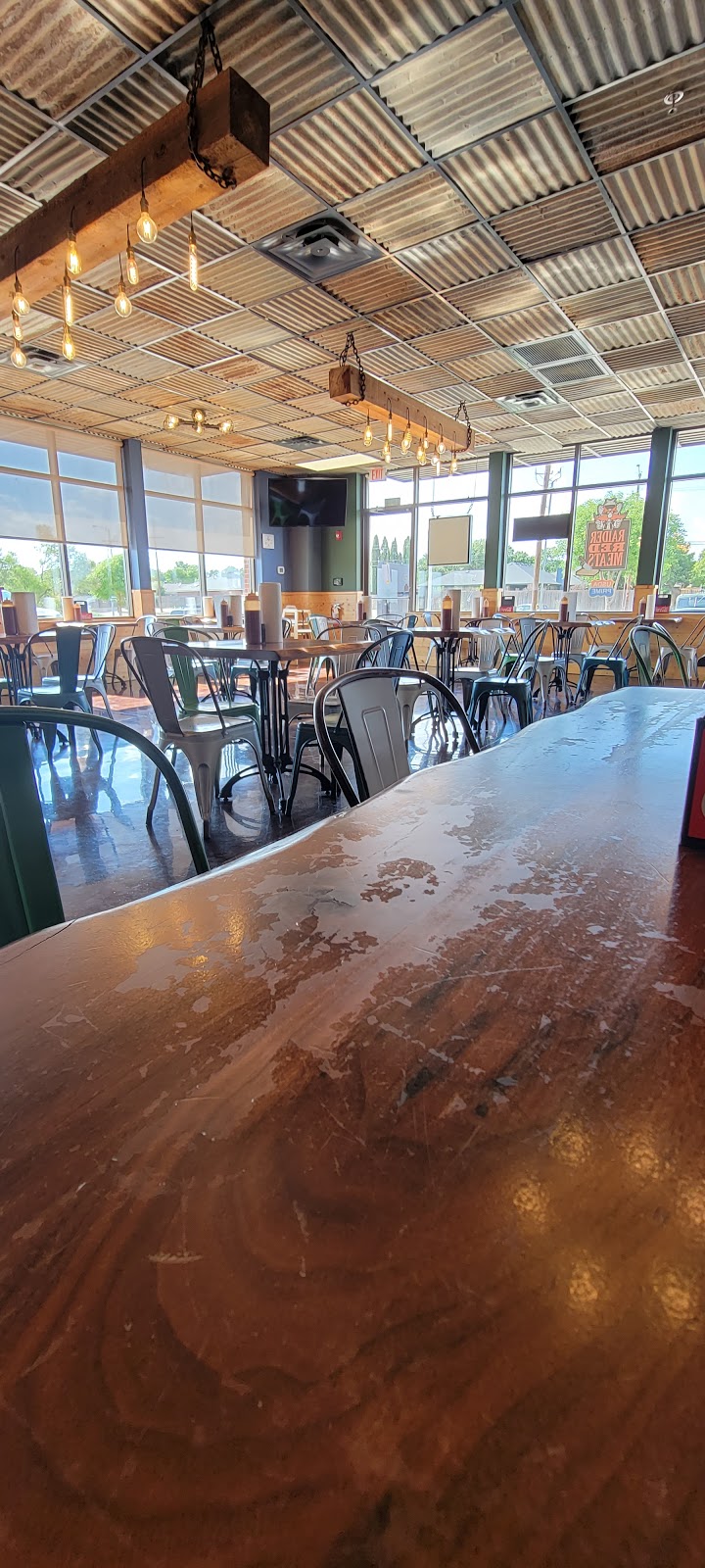 The Bent Nail | restaurant | 5217 98th St #900, Lubbock, TX 79424, USA | 8062056244 OR +1 806-205-6244