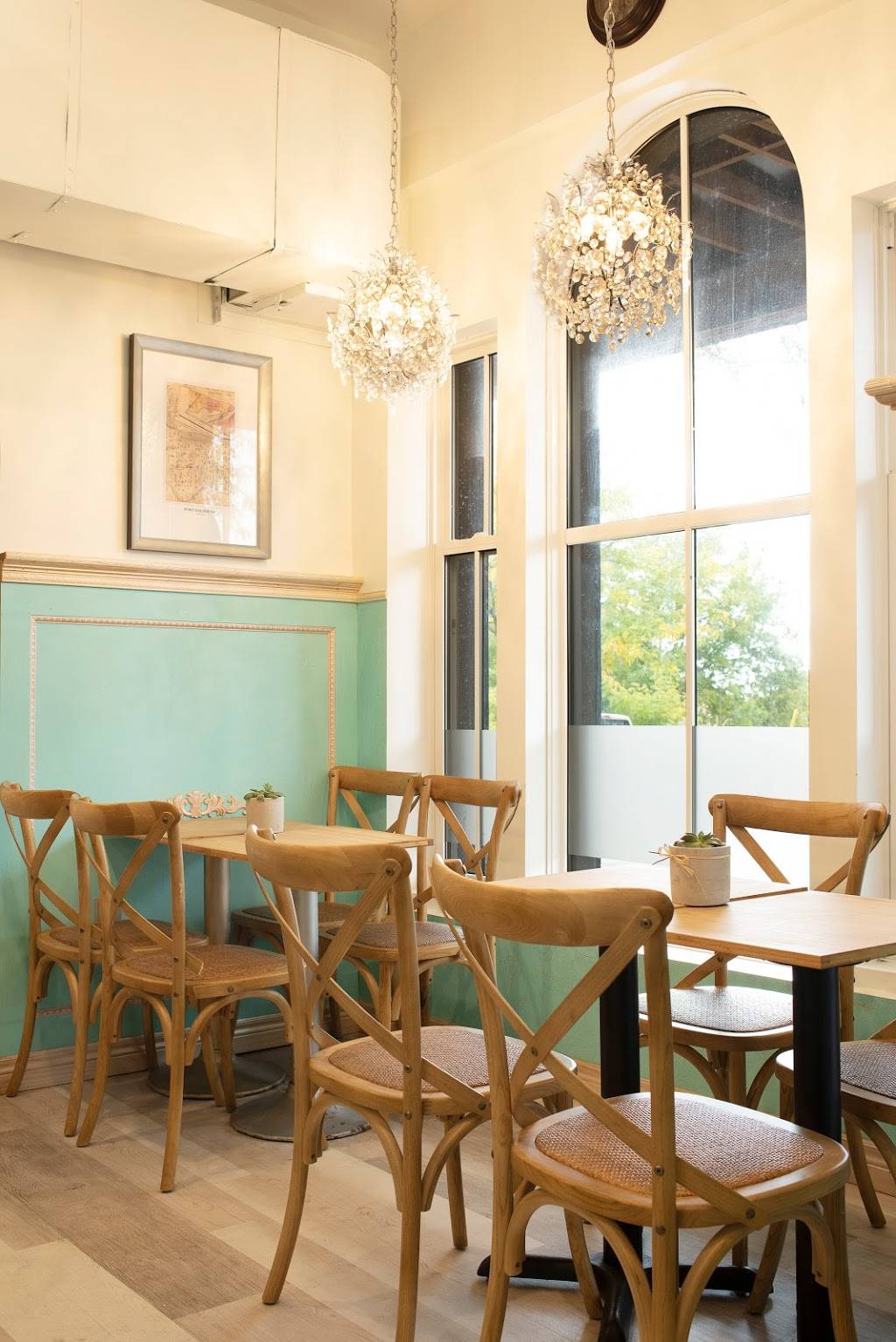 Kaiserhaus | restaurant | 15 Lock St, St. Catharines, ON L2N 5B6, Canada | 2892131292 OR +1 289-213-1292